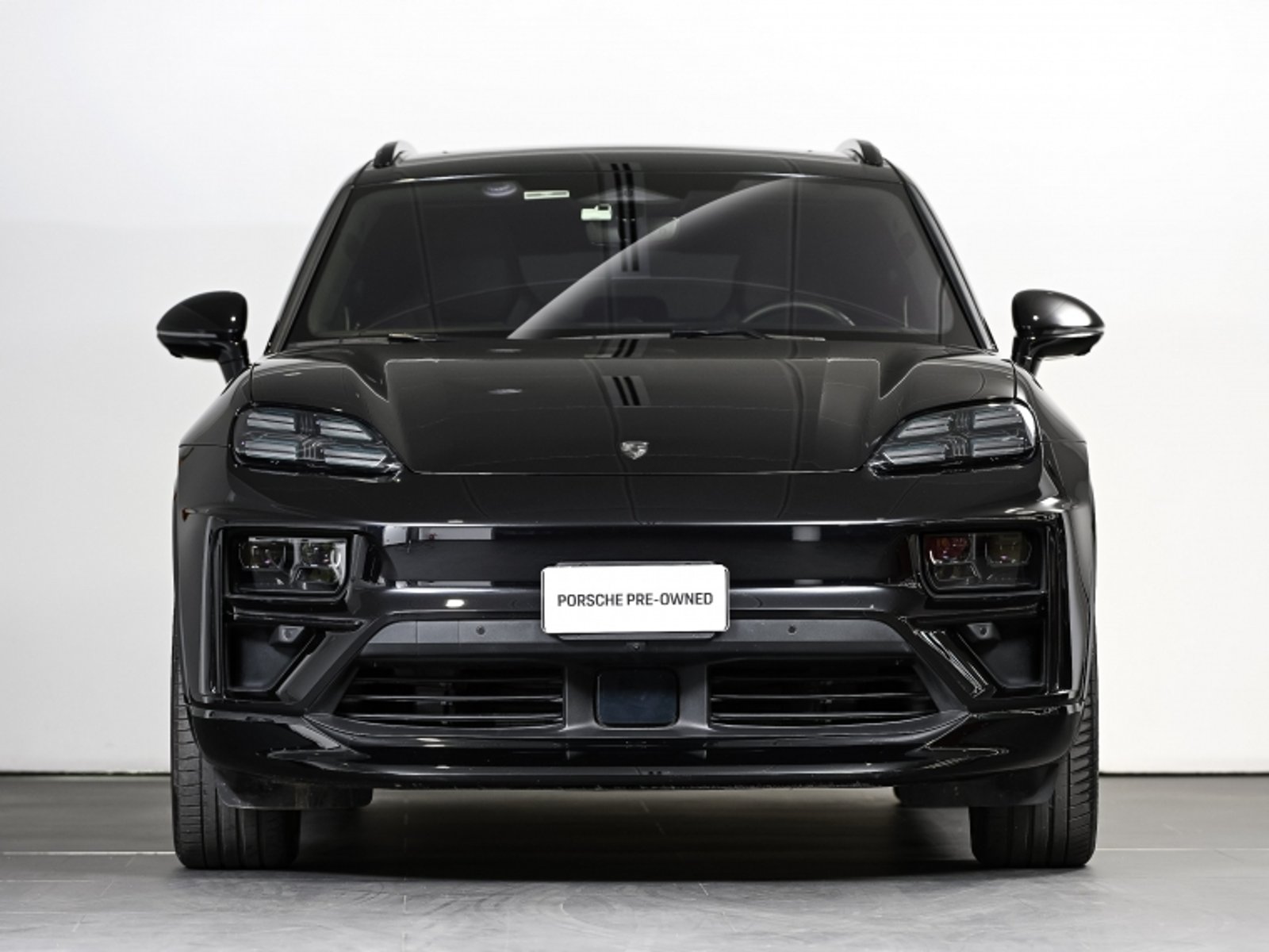 Porsche Macan Turbo Electric 2024 - Foto 4 de 20