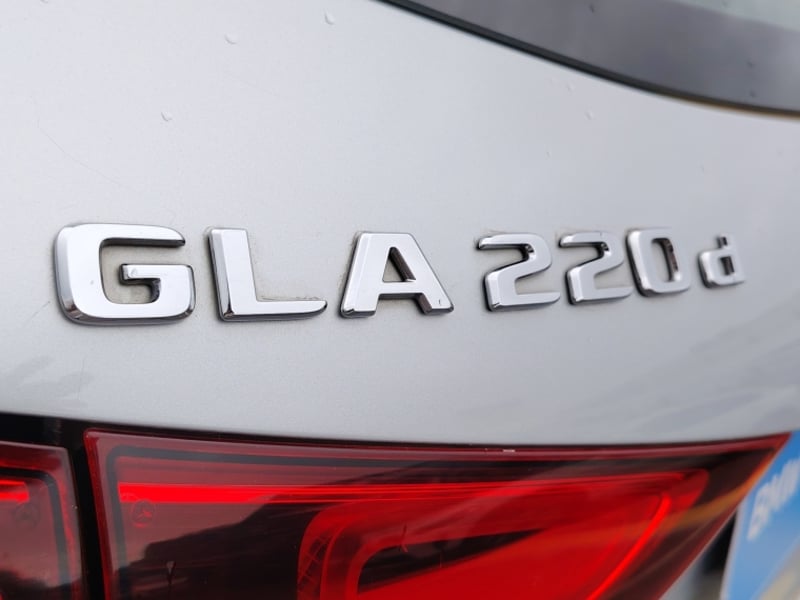 Mercedes-Benz Gla 220 D Hb 1.9 2023 - Imagen 8 de 16