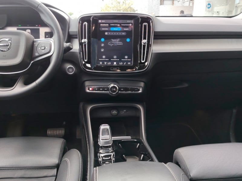 Volvo Xc40 B4 Ultimate 2024 - Imagen 13 de 16