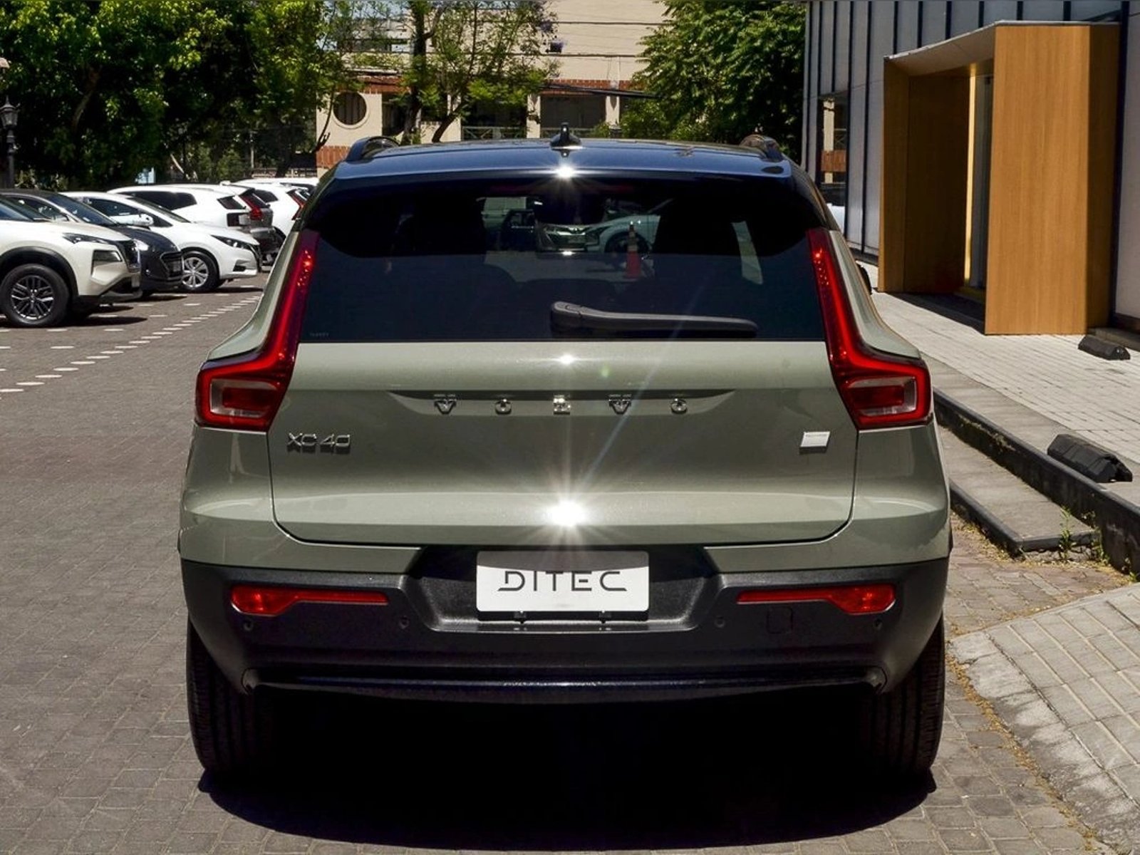 Volvo XC40 RECHARGE 2024 - Imagen 6 de 20