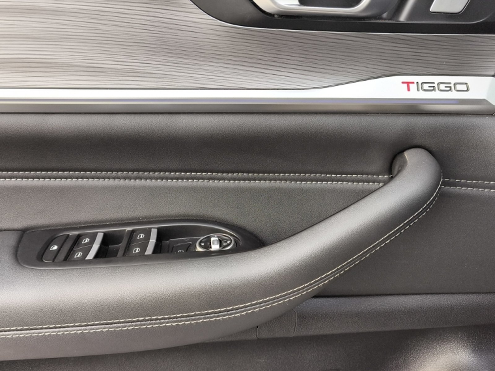Chery Tiggo 8 Pro Glx Dct 1.6 Aut 2023 - Imagen 13 de 20