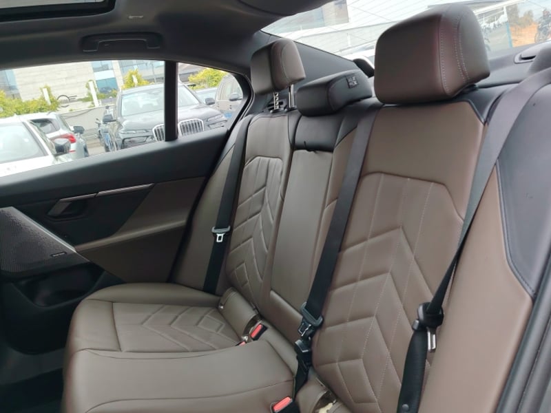 BMW 520 I Berlina Heritage 2024 - Imagen 15 de 16