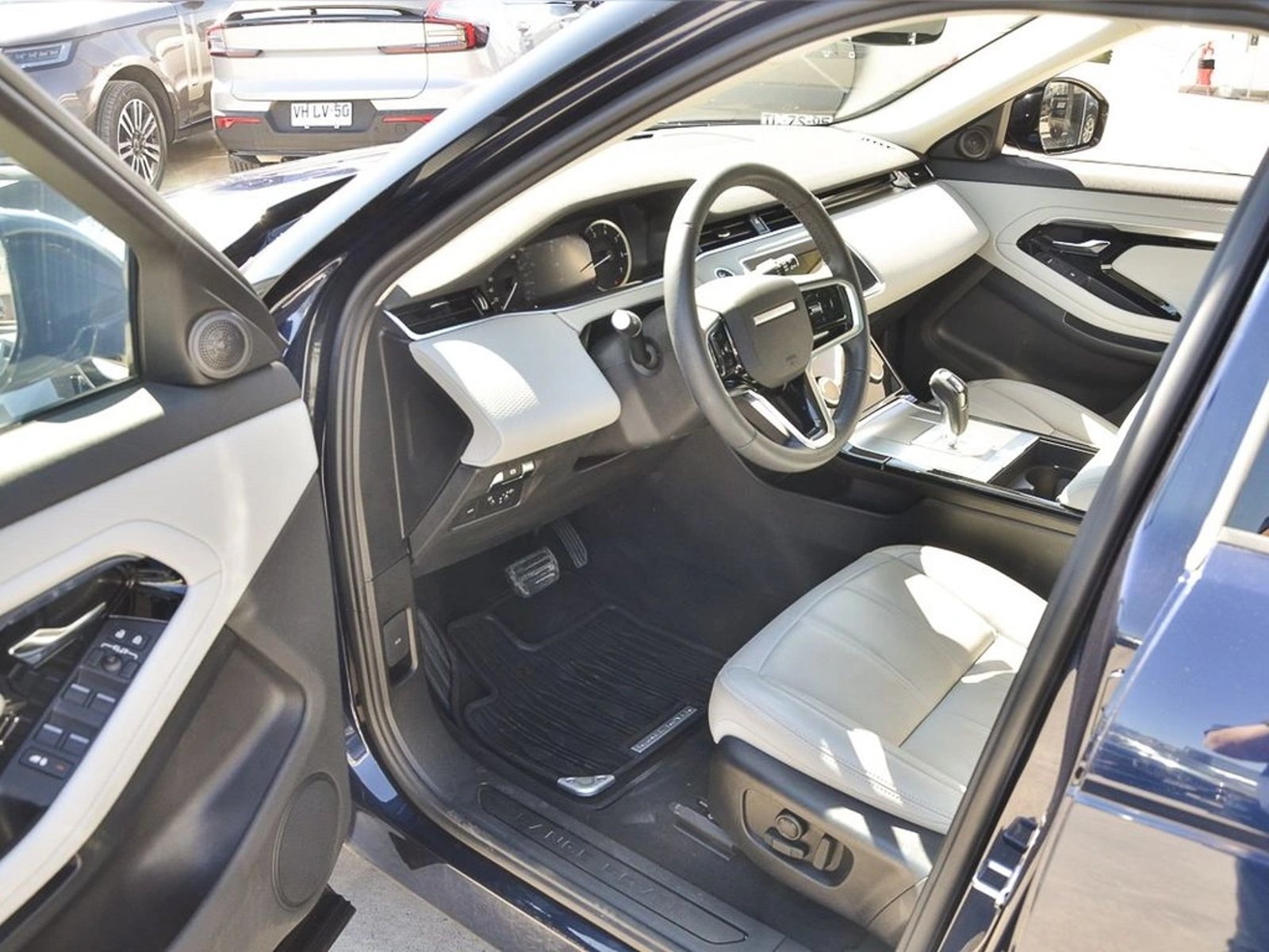 Land Rover EVOQUE AUT 2023 - Imagen 11 de 20