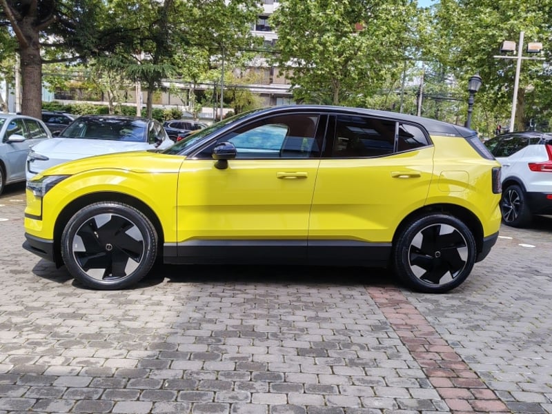 Volvo Ex30 E60 Plus Aut 2024 - Imagen 4 de 15