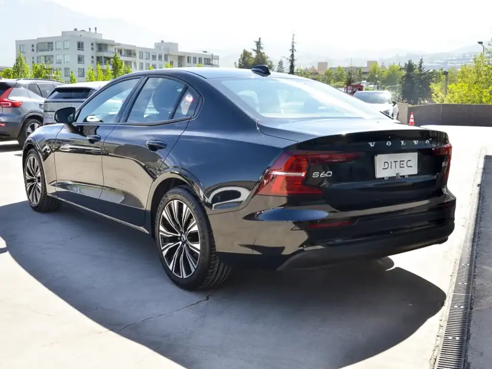Volvo S60 B4 2023 - Imagen 8 de 19
