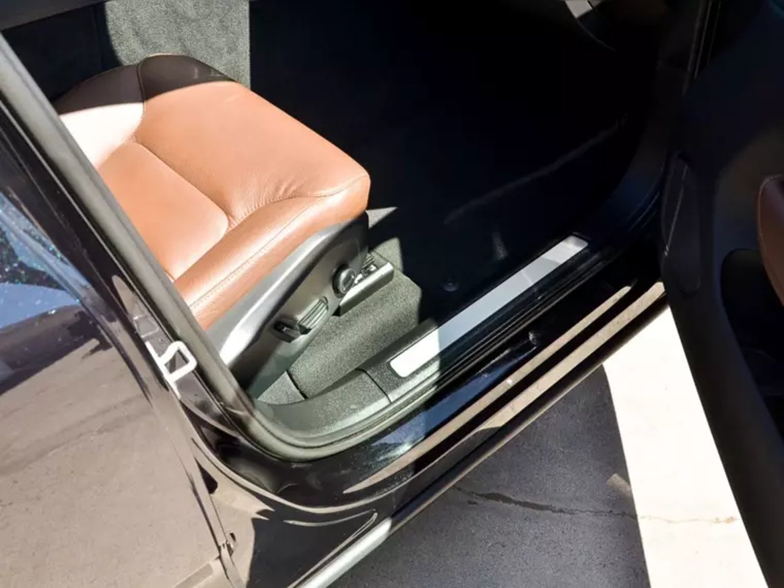 Volvo Xc60 T8 Recharge Plus Hybrid Awd At 5p 2024 - Imagen 7 de 20