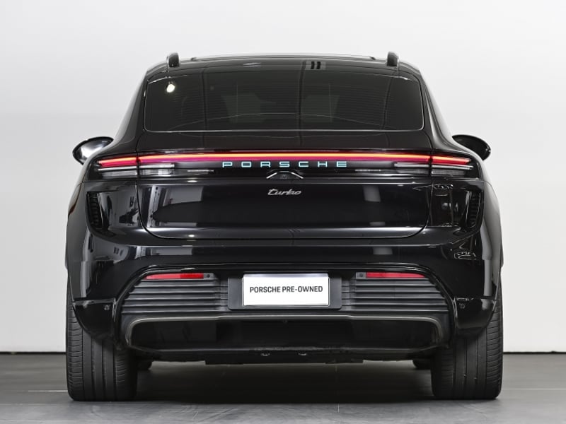Porsche Macan Turbo Electric 2024 - Imagen 13 de 20