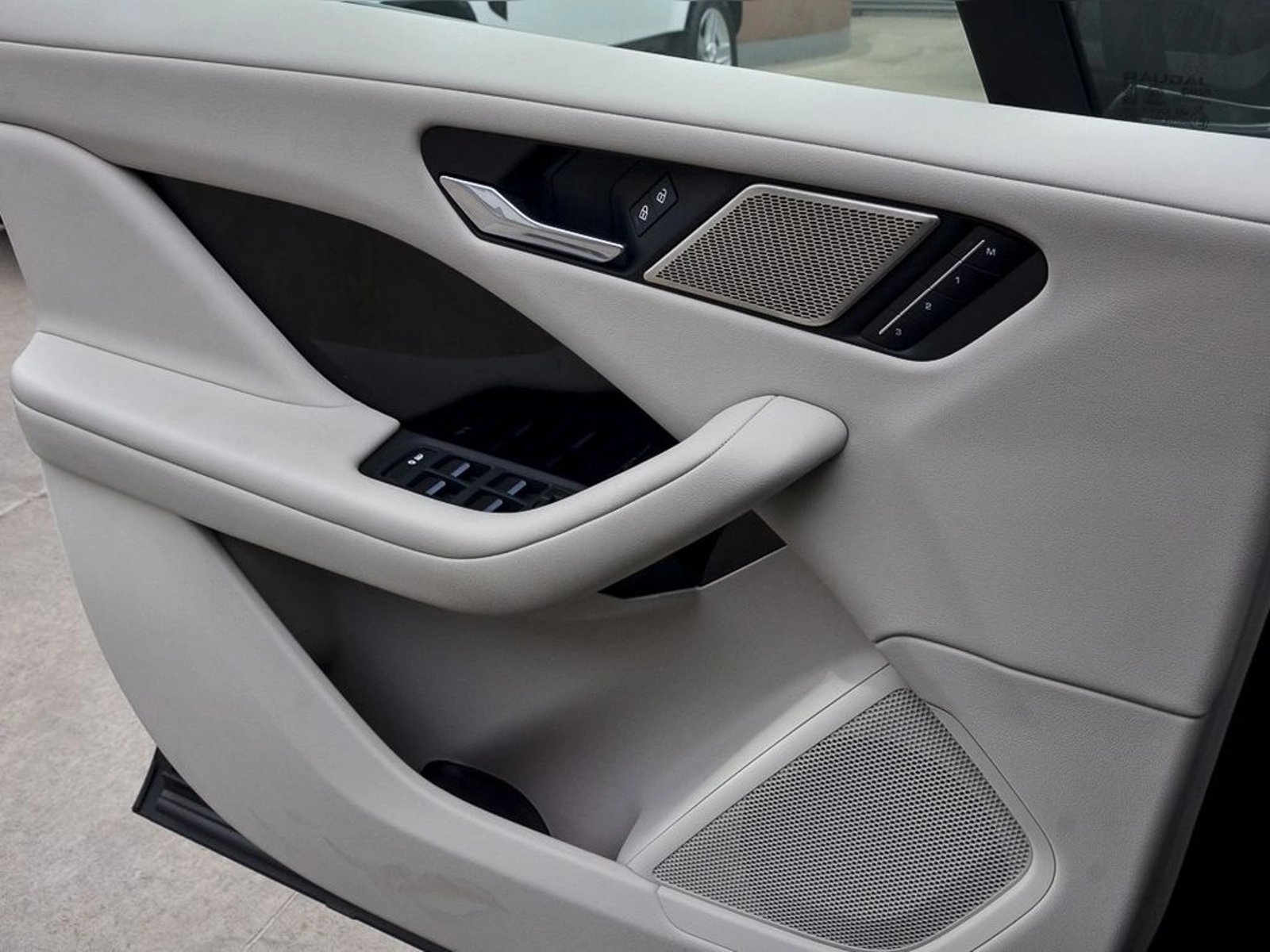Jaguar I-PACE EV400 2025 - Imagen 20 de 20