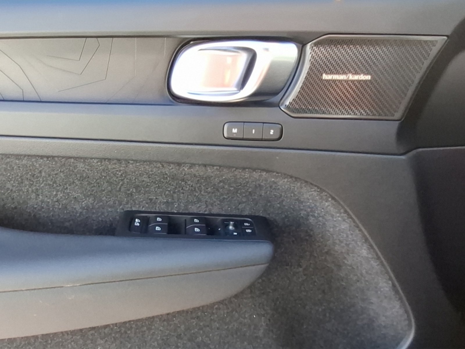 Volvo Xc40 2.0 T5 Hybrid At 4x4 Hibrido 2024 - Imagen 14 de 20