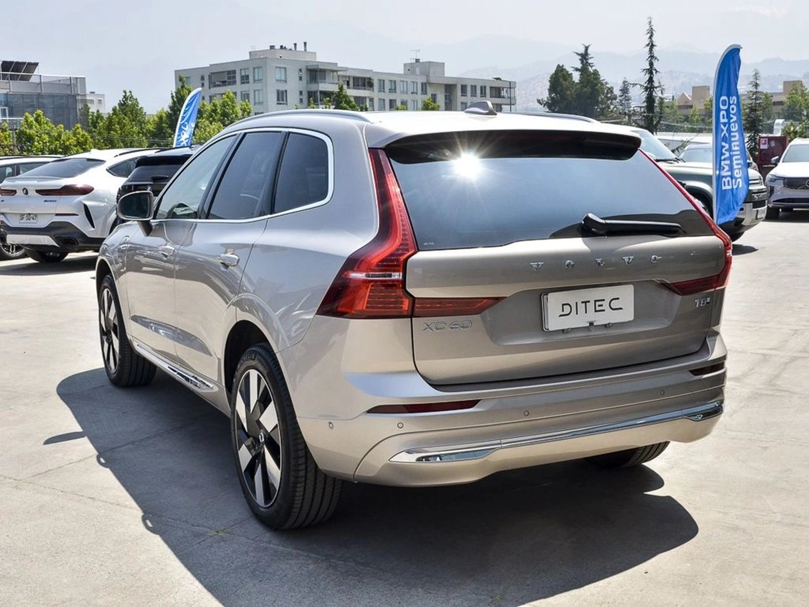 Volvo XC60 T8 AWD RECHARGE ULTIMATE 2025 - Imagen 9 de 20