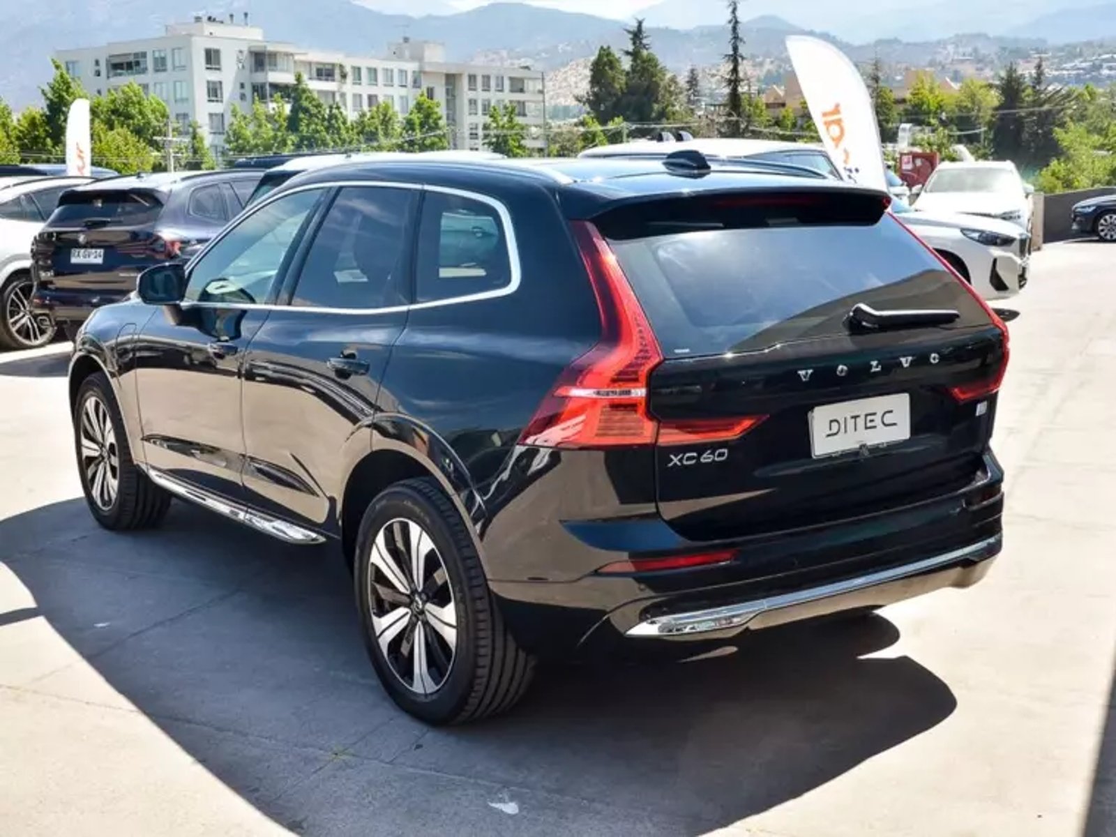 Volvo Xc60 T8 Recharge Plus Hybrid Awd At 5p 2024 - Imagen 10 de 20