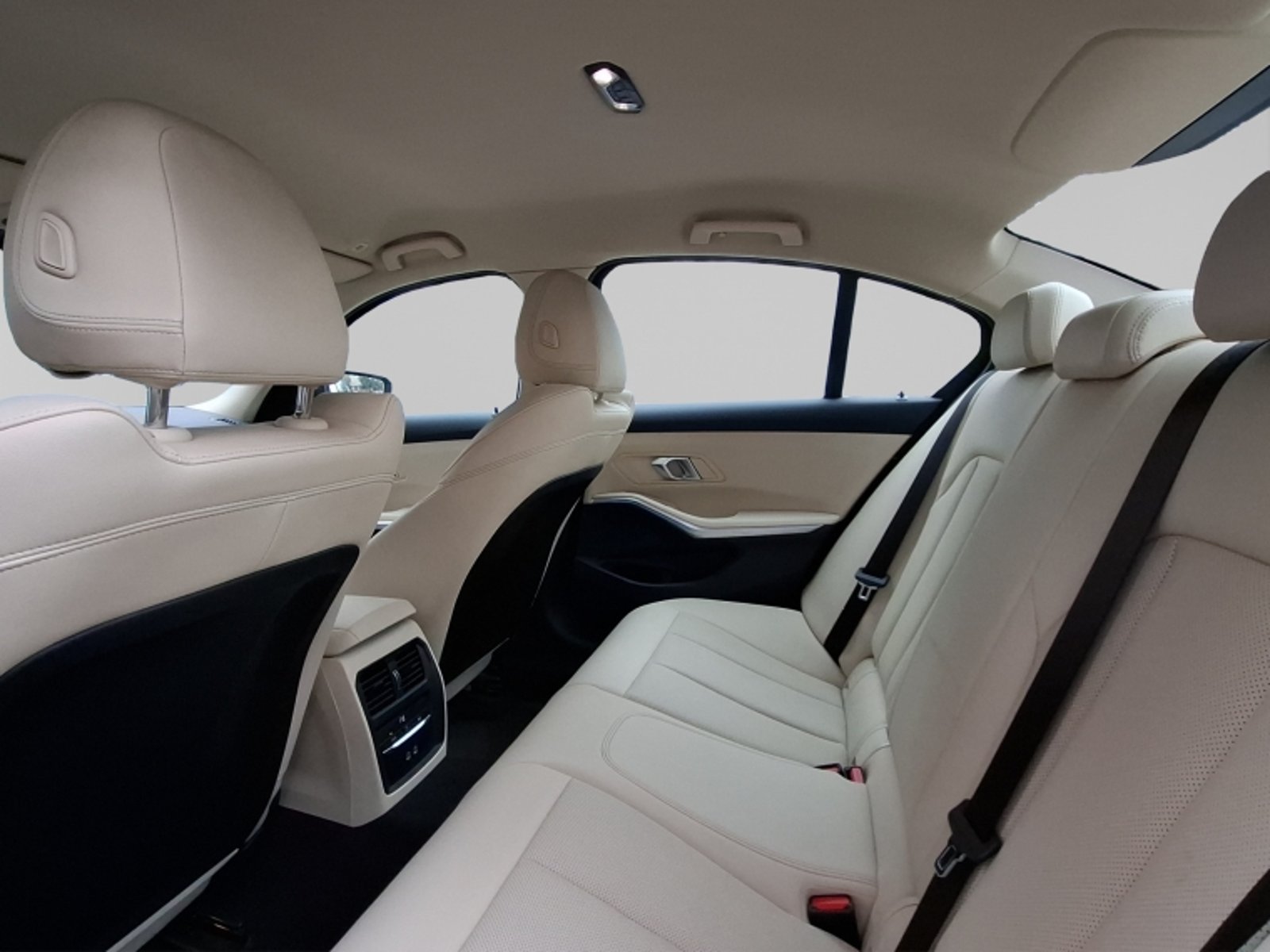 BMW 320 I Berlina Urban 2025 - Imagen 15 de 20