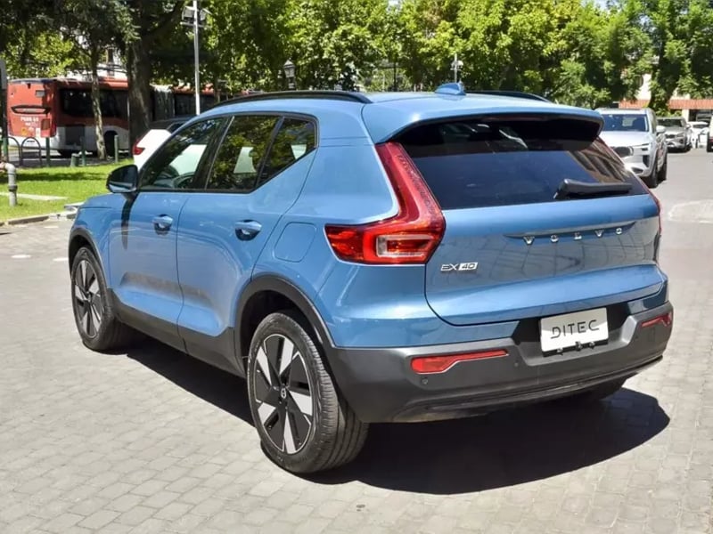 Volvo Ex40 0.0 P6 Recharge 4x4 At Electrico 2025 - Imagen 8 de 20