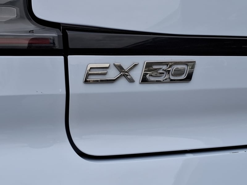 Volvo Ex30 E40 Core 2024 - Imagen 8 de 18