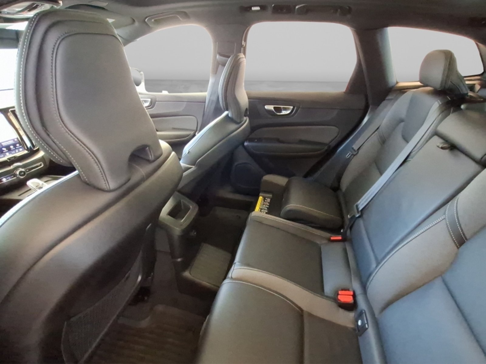 Volvo Xc60 T8 Recharge 4x4 2.0 Aut Ultimate Dark 2025 - Imagen 15 de 20