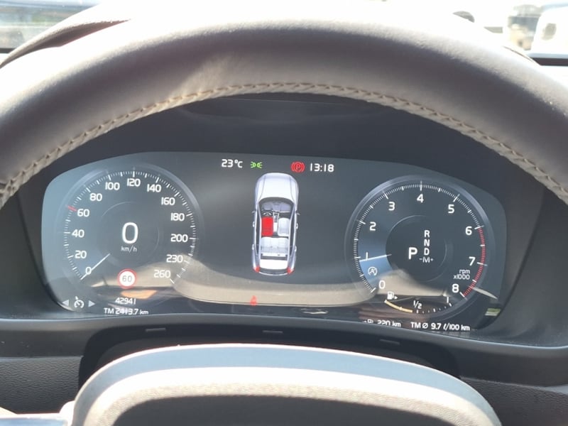 Volvo Xc40 T4 Fwd Momentum 2.0 2021 - Imagen 12 de 16