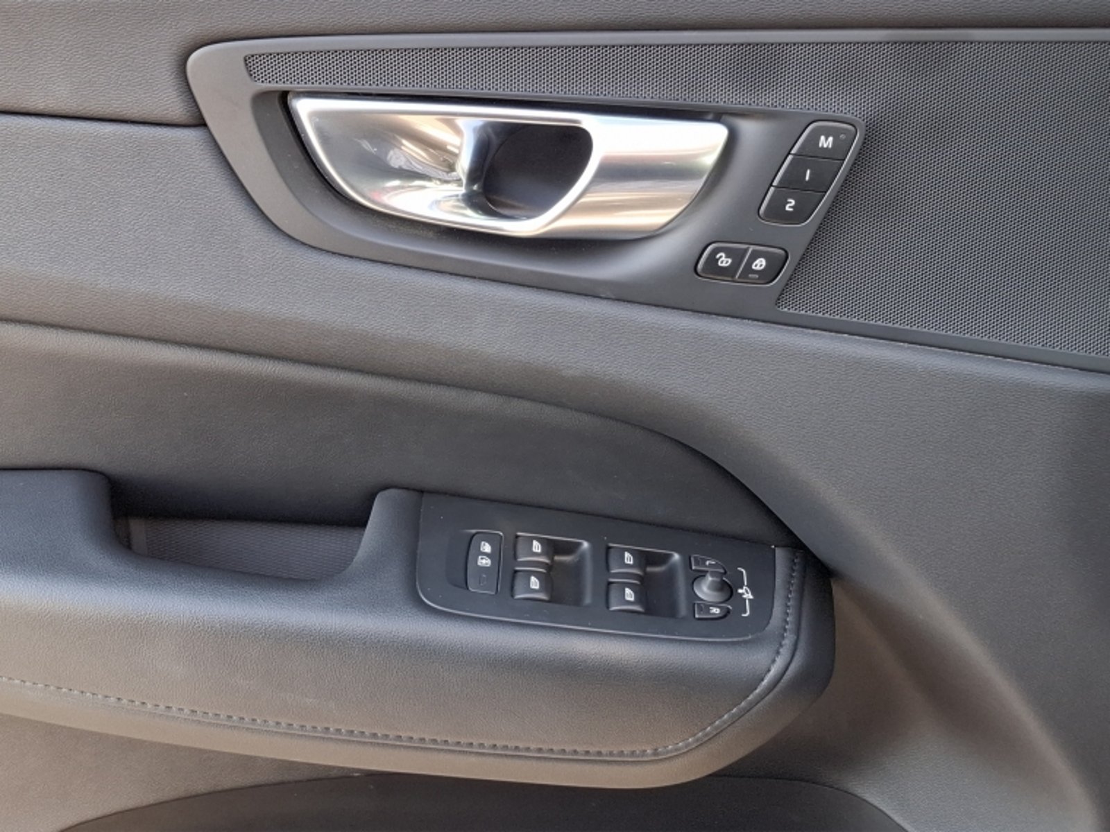 Volvo Xc60 Ii B5 4x4 2.0 Aut 2025 - Imagen 9 de 10