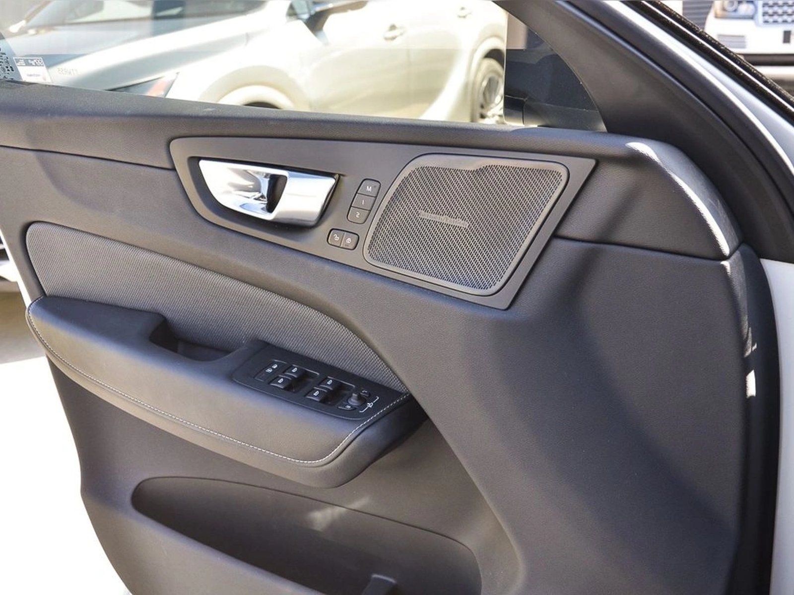 Volvo XC60 T8 RECHARGE 4X4 2.0 AUT 2025 - Imagen 20 de 20