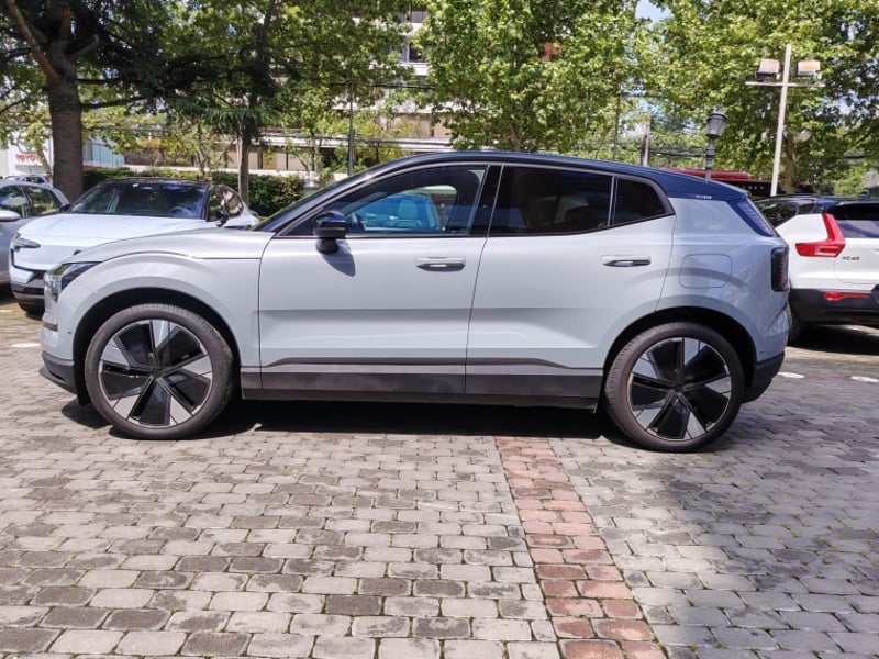 Volvo Ex30 E60 Ultra Aut 2025 - Imagen 4 de 16