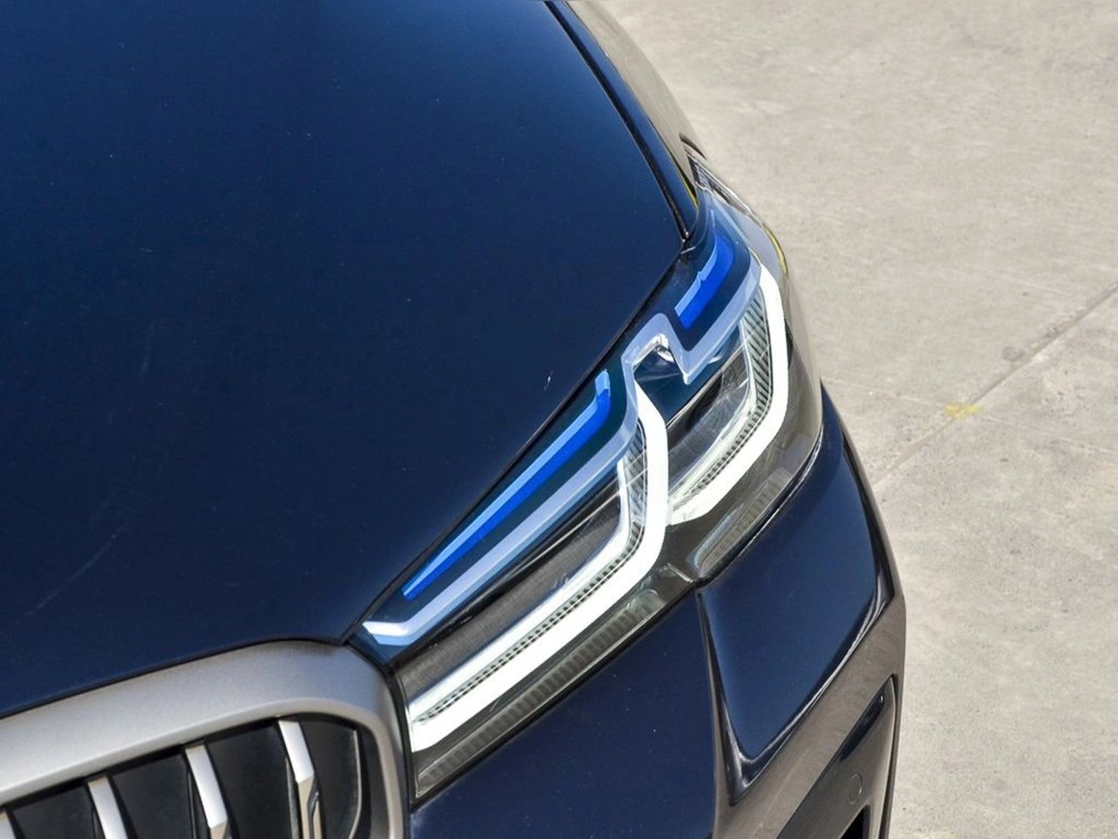 BMW M550 4.4 X-DRIVE M LCI 4X4 AT 4P 2023 - Imagen 6 de 18