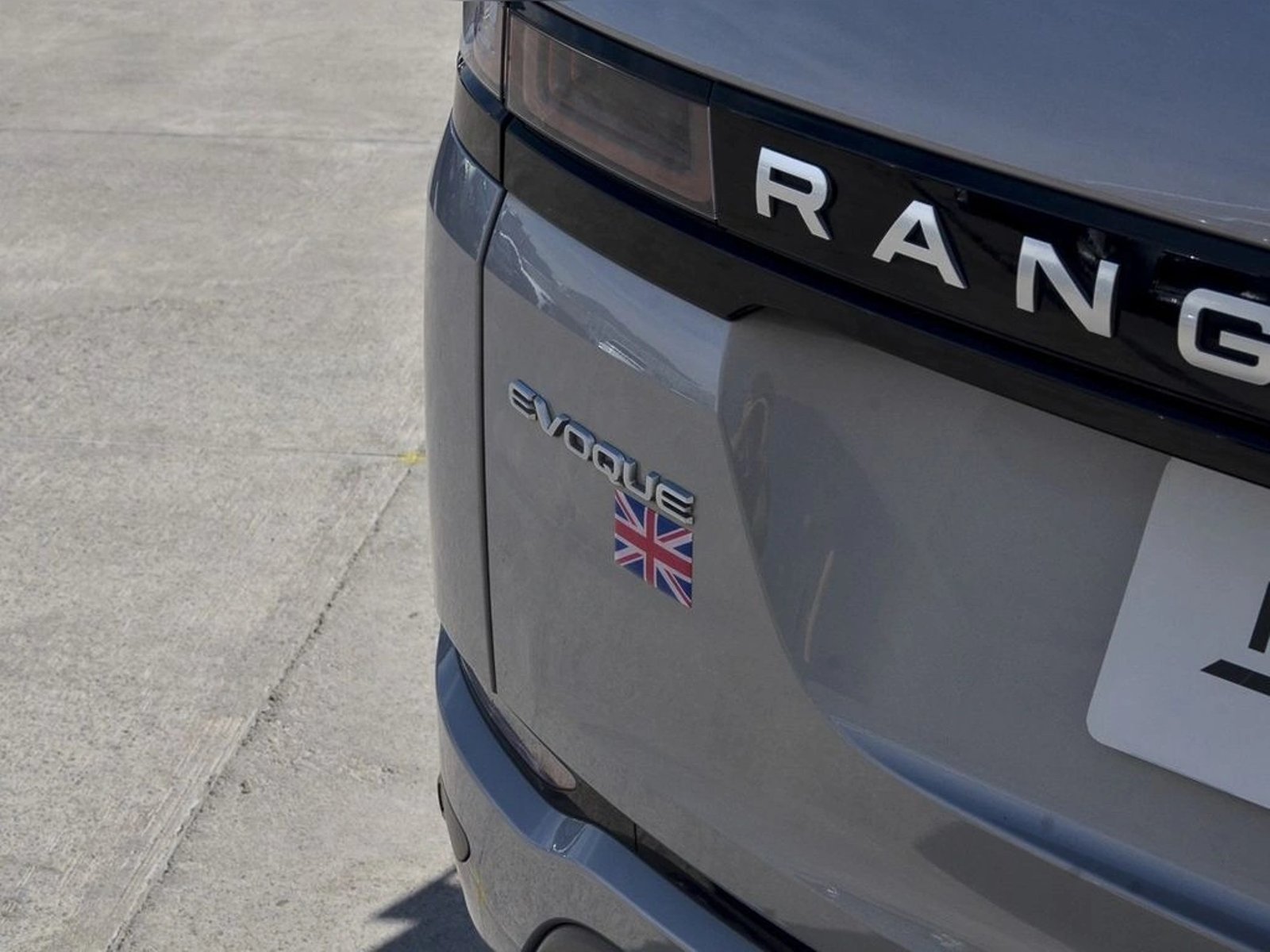 Land Rover EVOQUE AUT 2022 - Imagen 17 de 19
