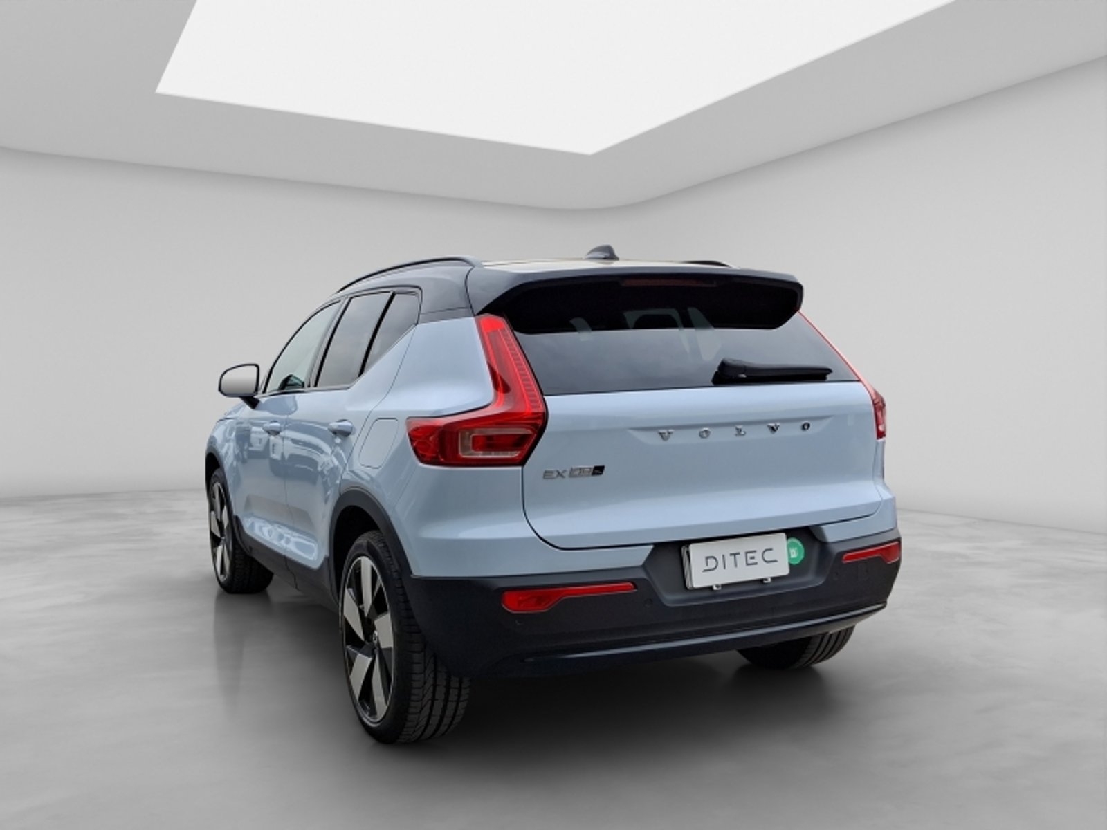 Volvo Ex40 P8 2026 - Foto 5 de 19