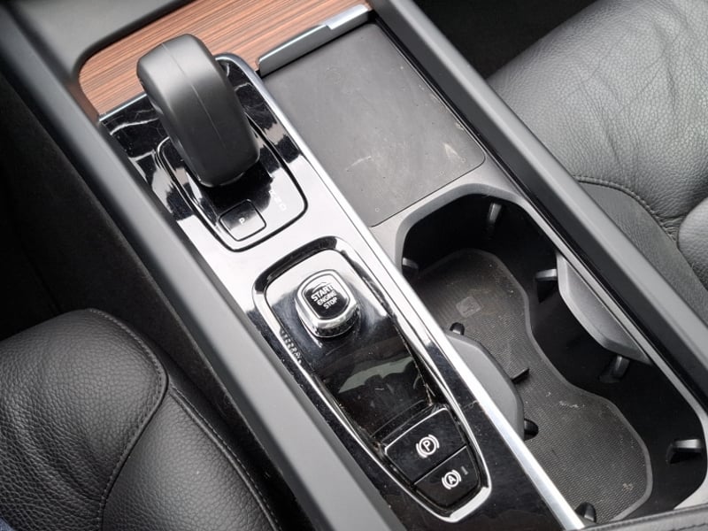 Volvo Xc60 Ii T8 Recharge 4x4 2.0 Aut 2024 - Imagen 13 de 19