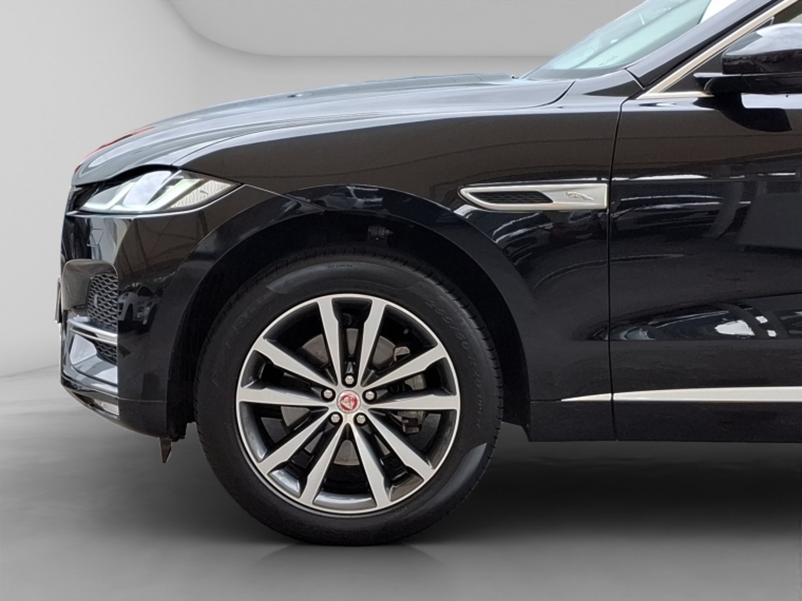 Jaguar F-pace 4x4 2.0 At 2023 - Imagen 9 de 20