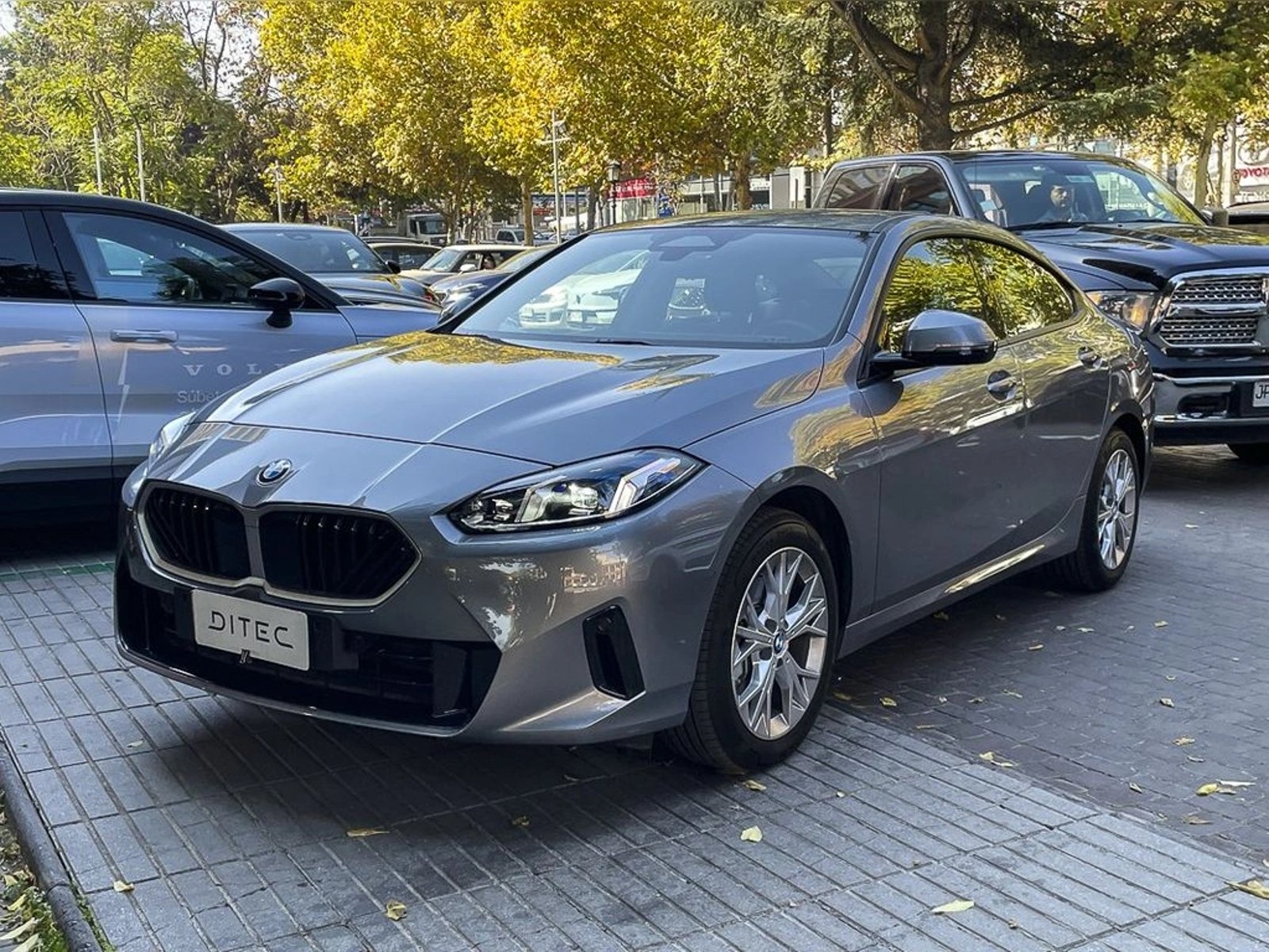 BMW 220 2.0 I GRAN COUPÉ DYNAMIC AT 2026 - Foto 2 de 17
