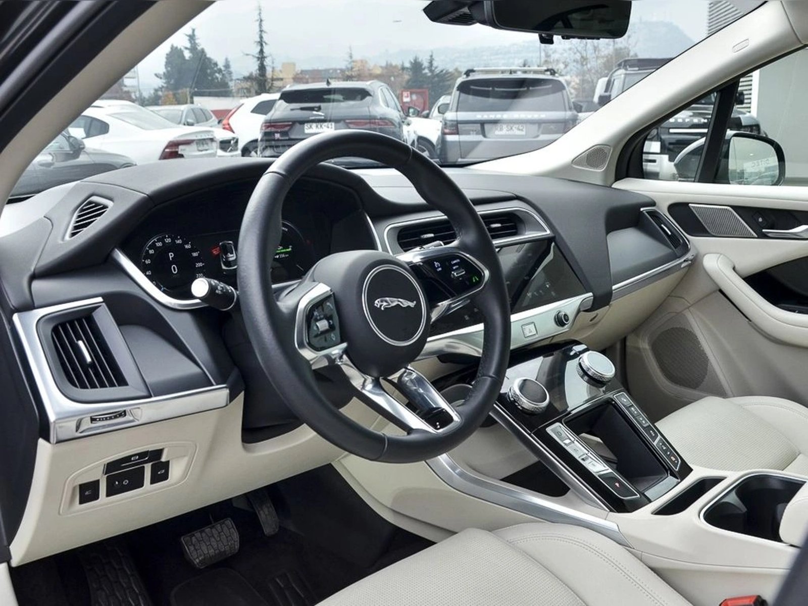 Jaguar I-PACE EV400 2025 - Imagen 11 de 20