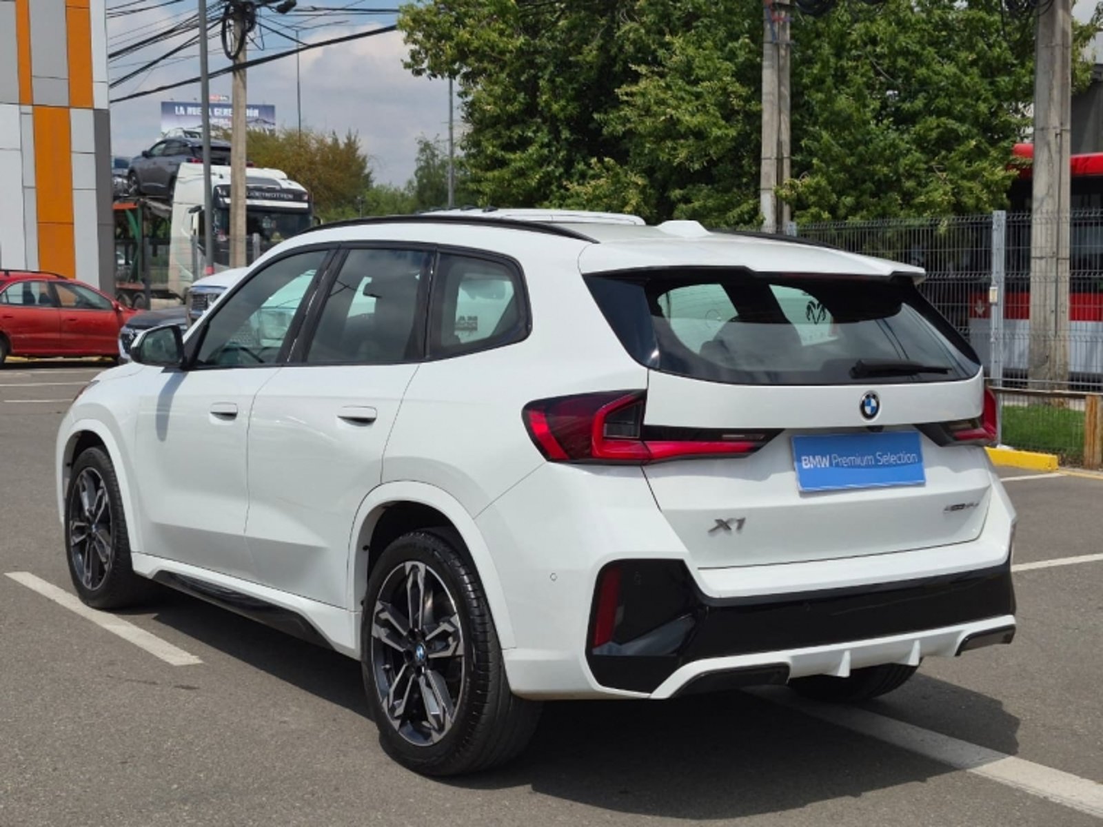 BMW X1 Sdrive18d M Sport 2026 - Foto 5 de 18