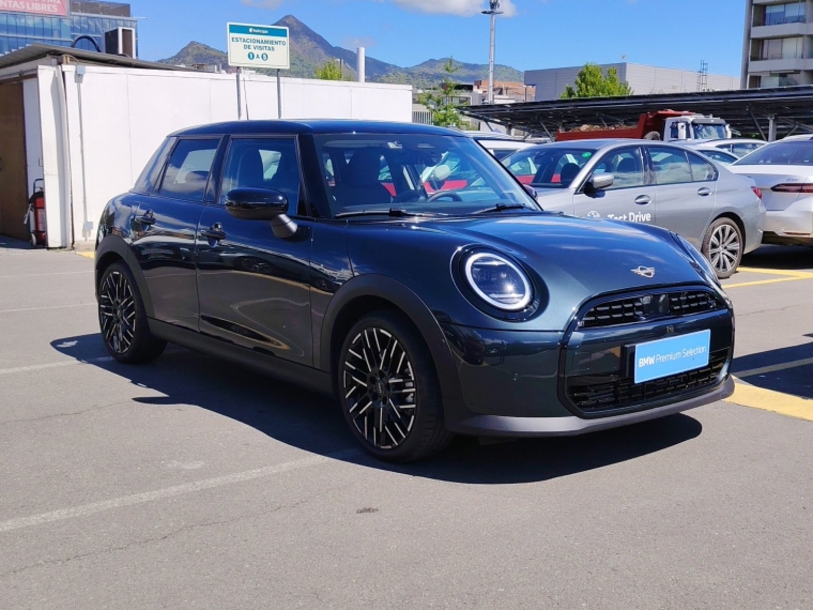 Mini Cooper C Favoured 5p 1.5 2026 - Foto 3 de 16
