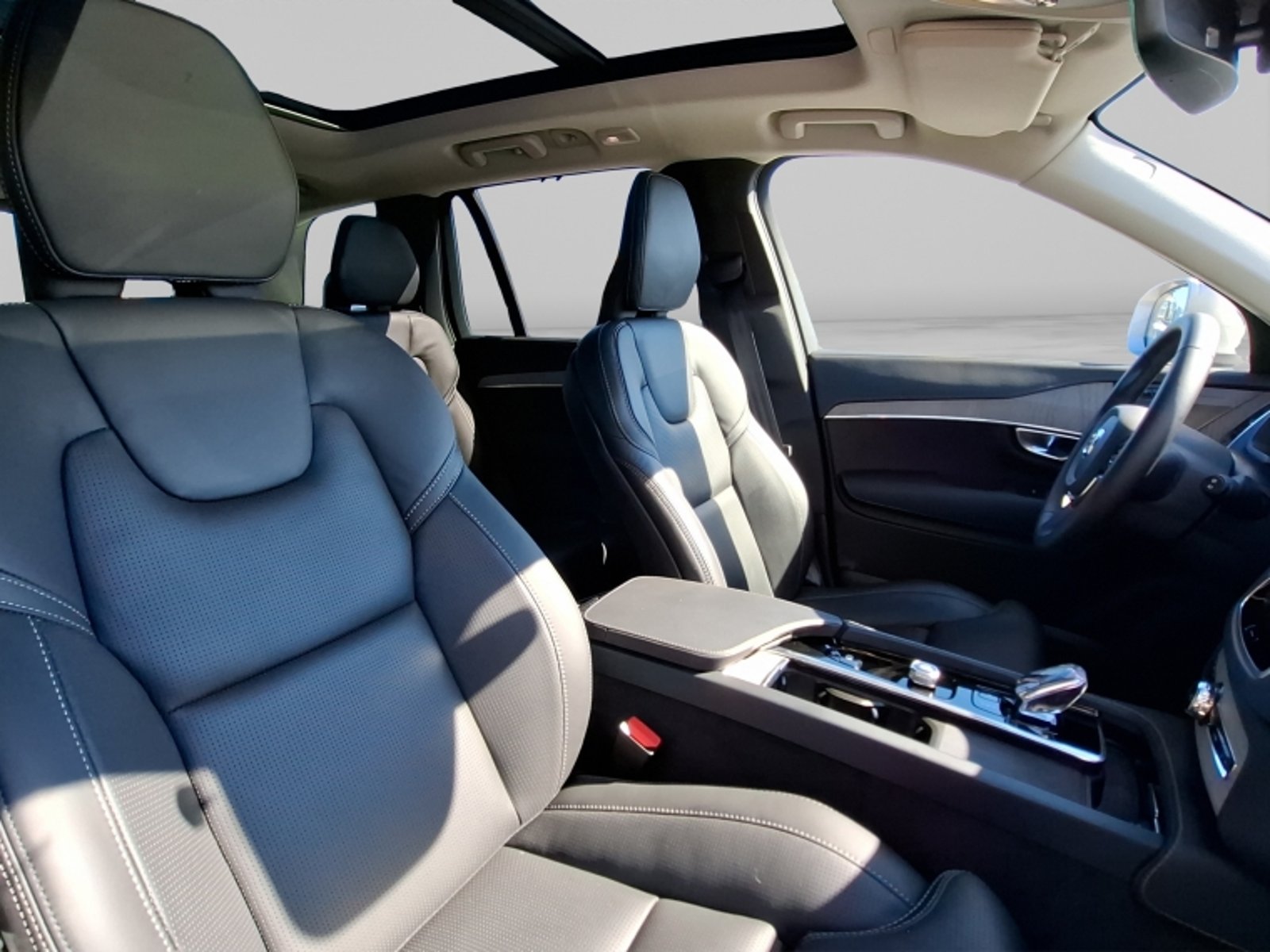 Volvo Xc90 Ii T8 4x4 2.0 Aut 2024 - Imagen 19 de 20