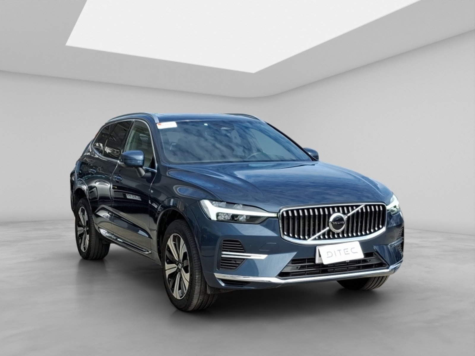 Volvo Xc60 Ii T8 Recharge 4x4 2.0 Aut 2025 - Foto 3 de 20