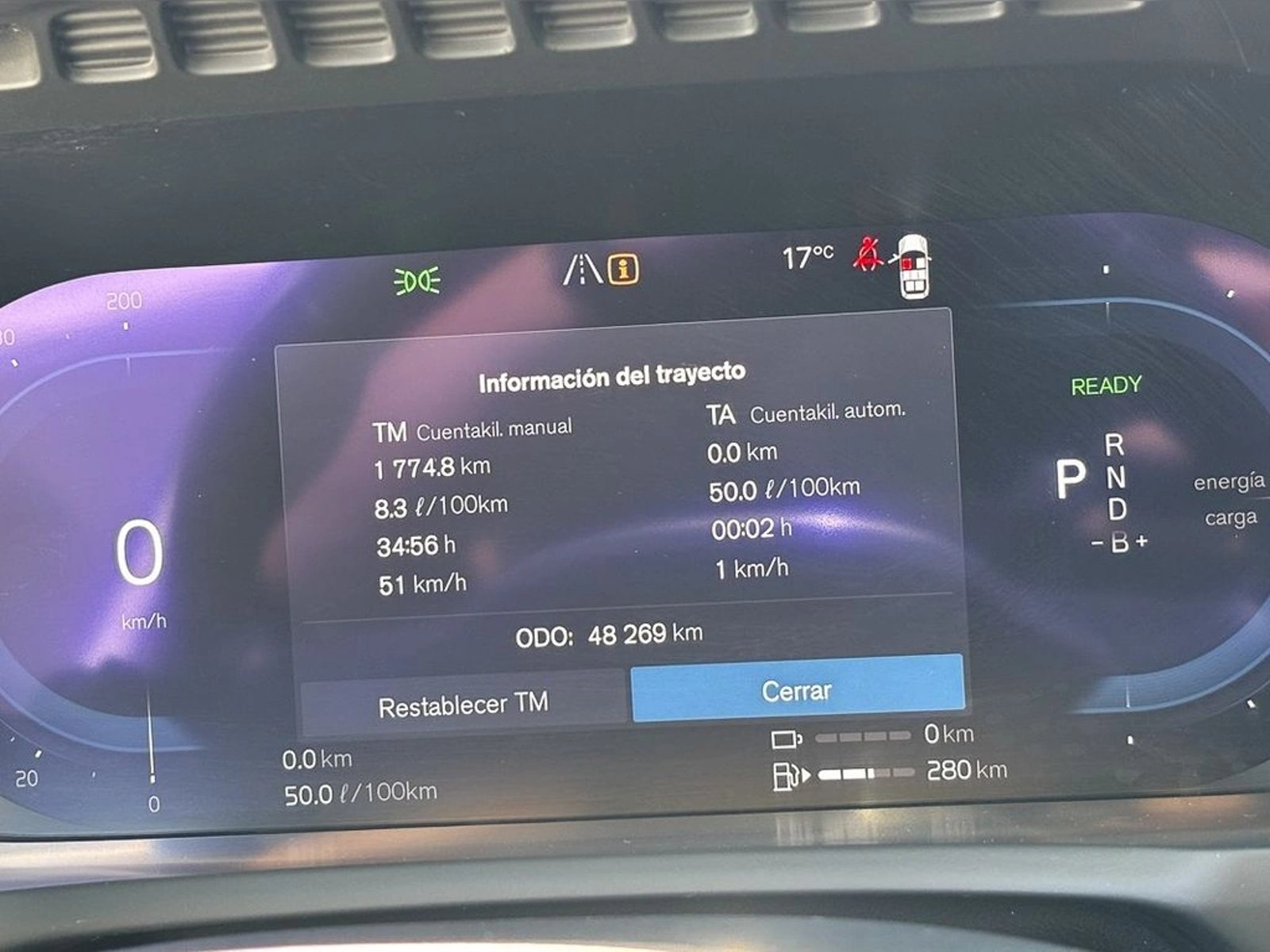 Volvo XC90 2.0 B6 PLUS AWD AT 5P 2024 - Imagen 17 de 19
