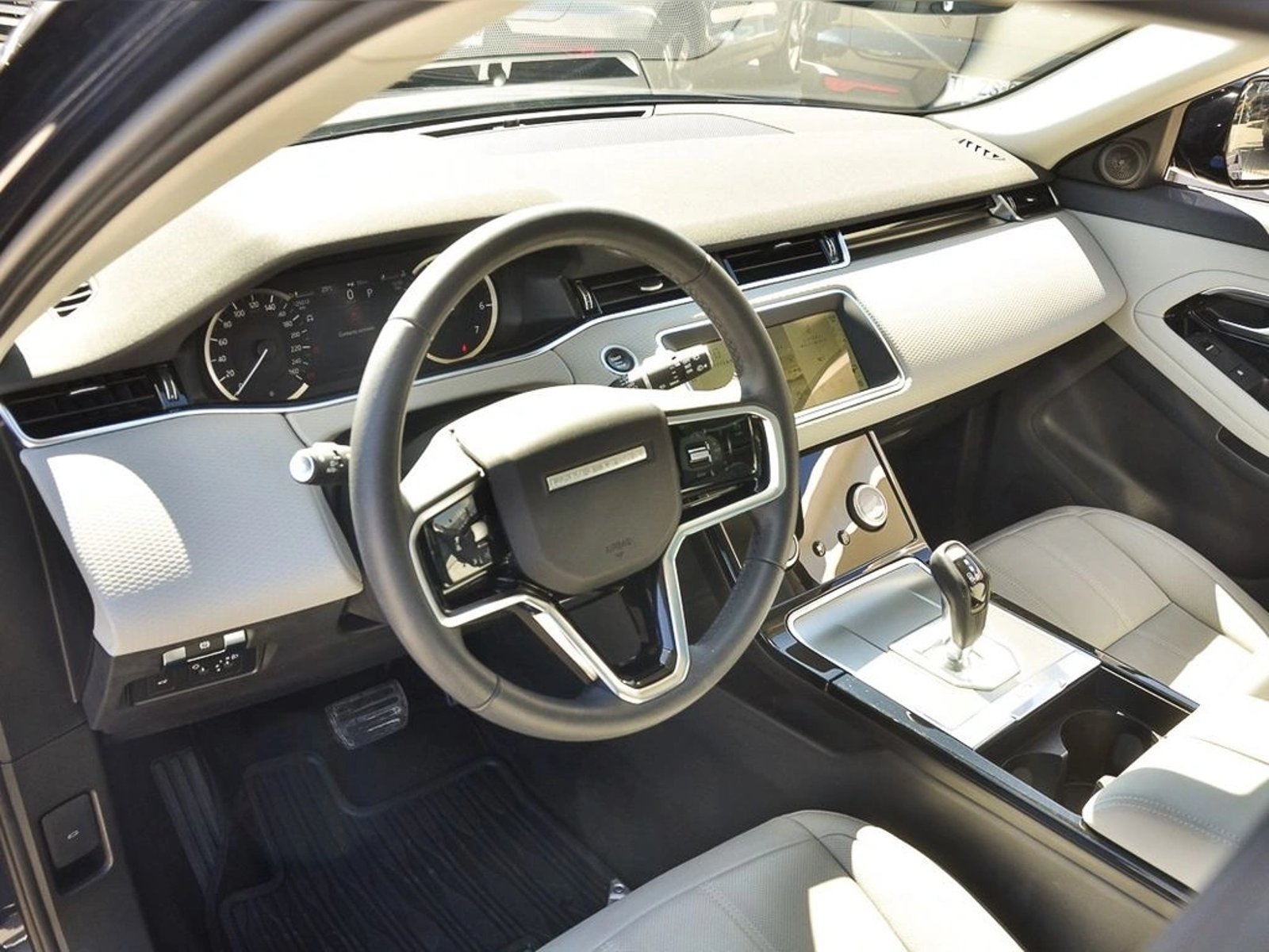Land Rover EVOQUE AUT 2023 - Imagen 12 de 20