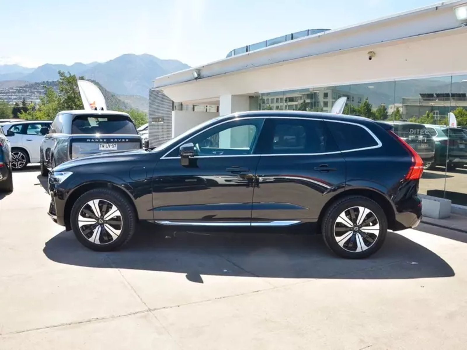 Volvo Xc60 T8 Recharge Plus Hybrid Awd At 5p 2024 - Imagen 11 de 20