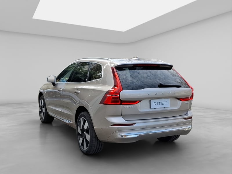 Volvo Xc60 2.0 B5 Plus At 4x4 Hibrido 2025 - Imagen 5 de 20