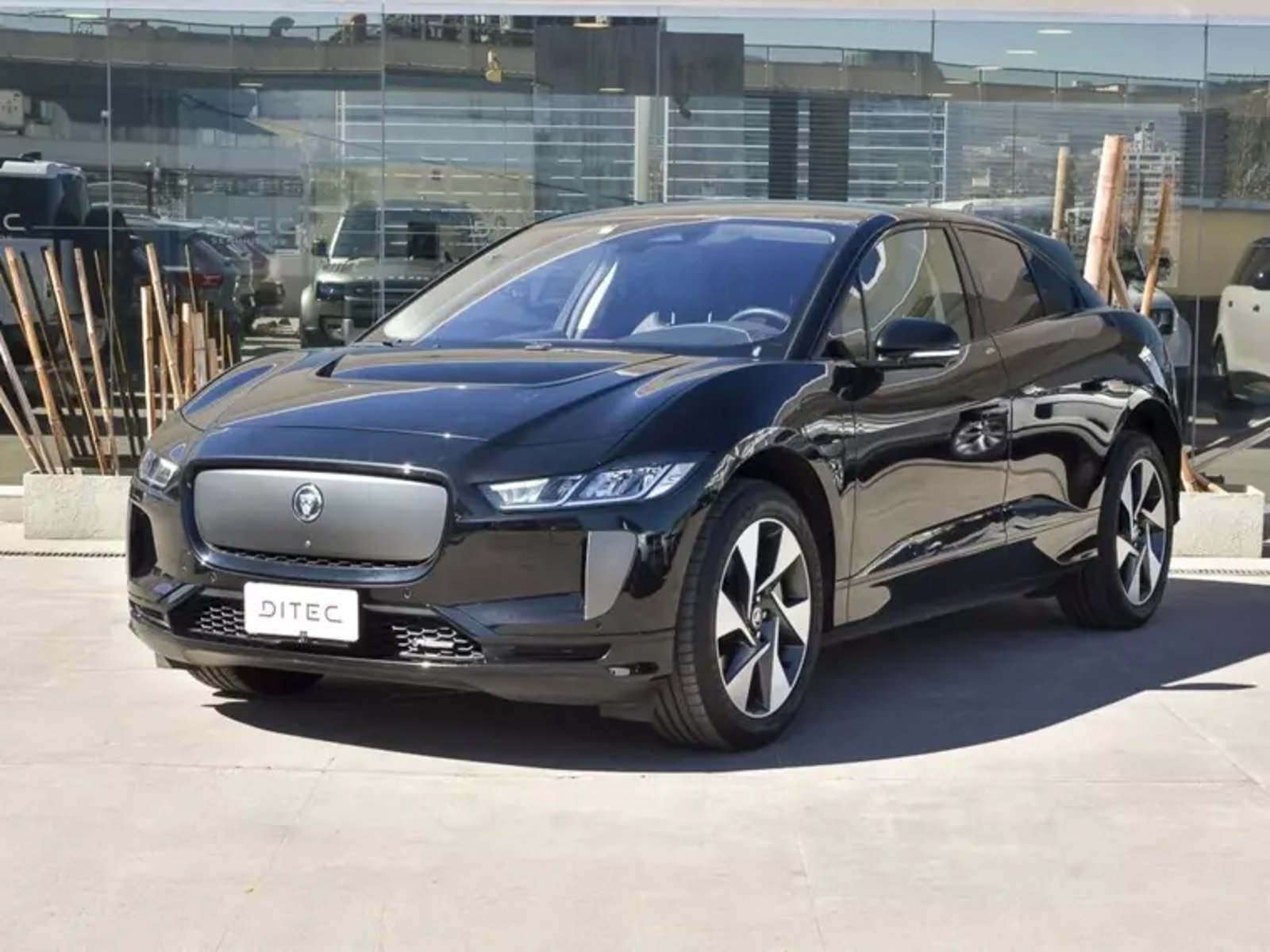Jaguar I-pace Ev400 R Dynamic 2024 - Foto 2 de 20