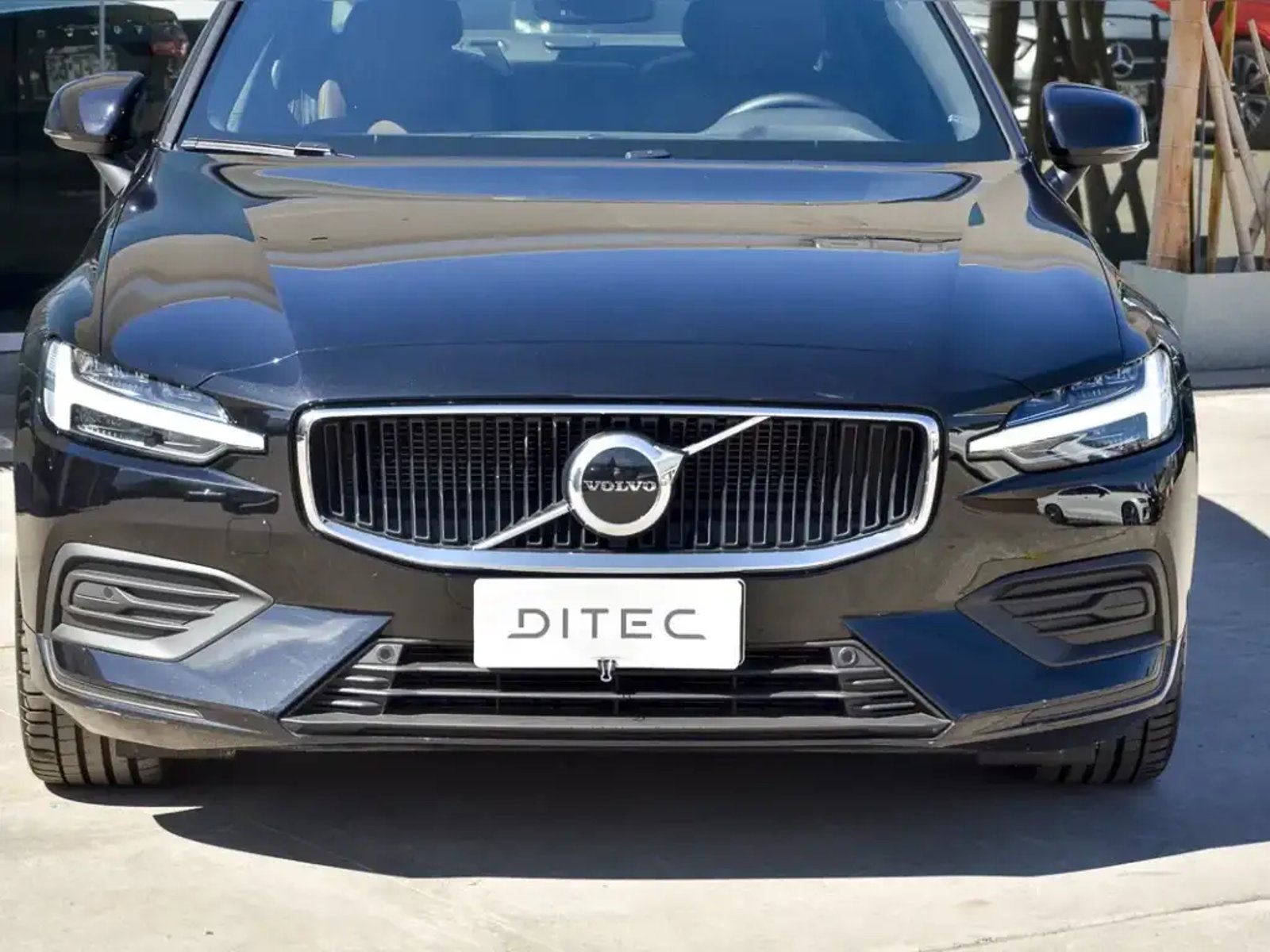Volvo S60 B4 2023 - Imagen 4 de 19