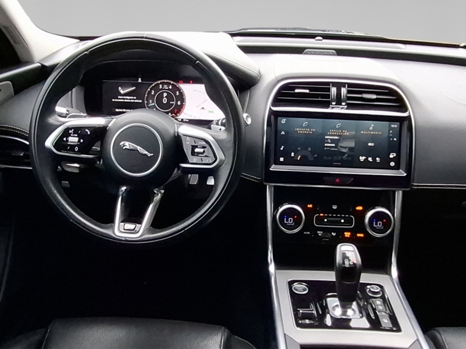 Jaguar Xe 2.0 At 2022 - Imagen 17 de 20