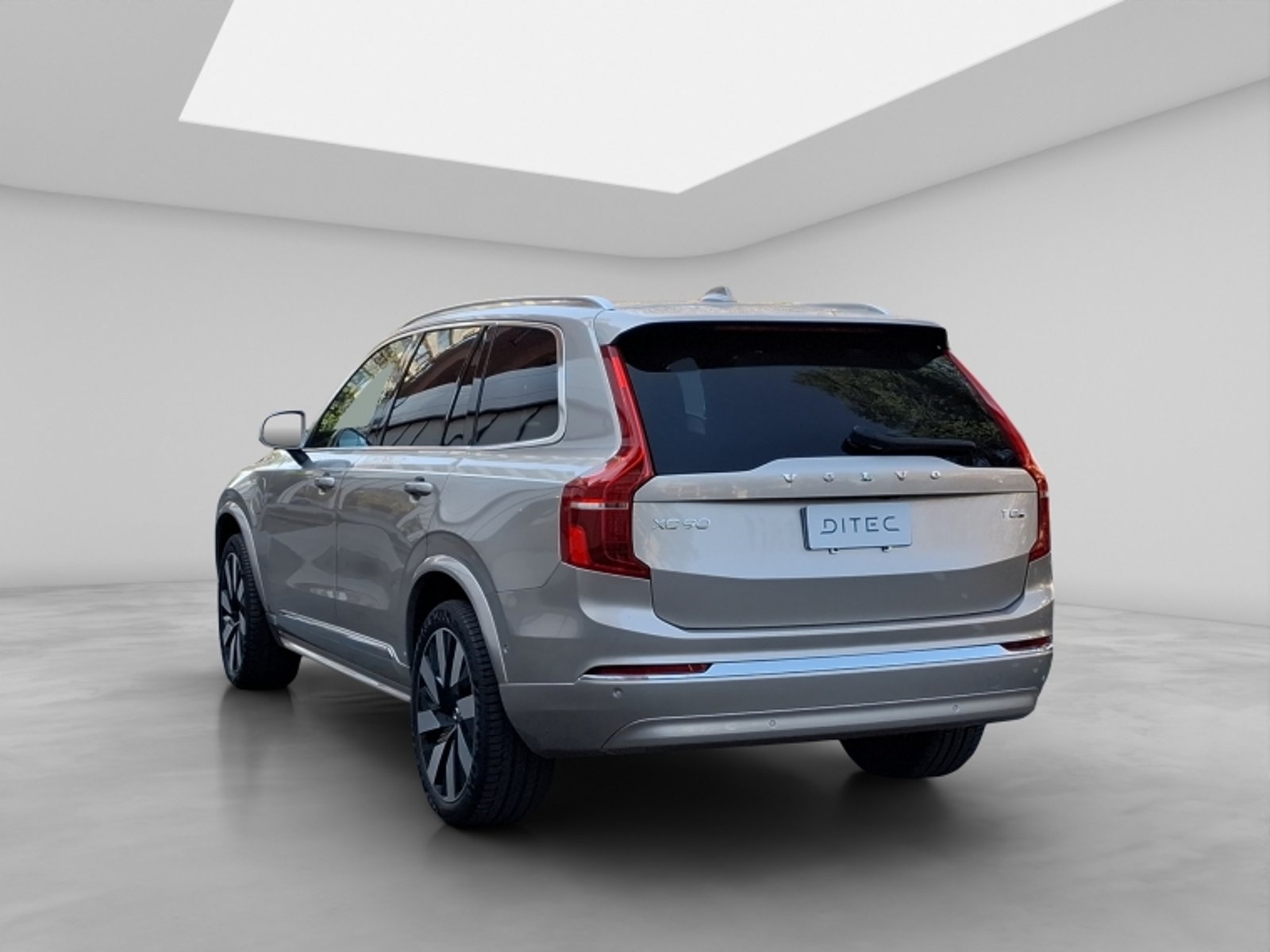 Volvo Xc90 2.0 T8 At 4x4 Hibrido 2025 - Foto 5 de 20