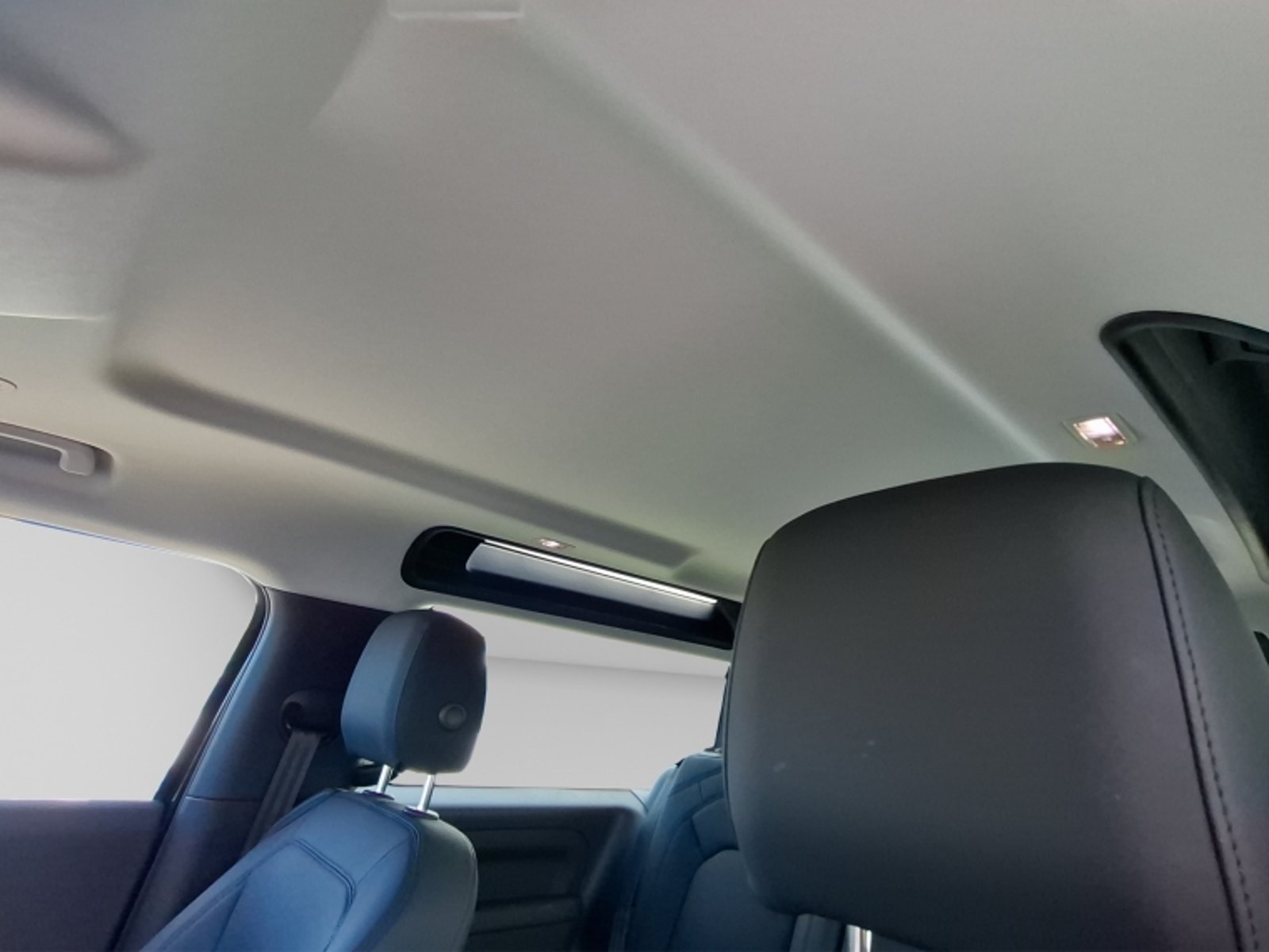 Land Rover Defender 90 3.0id S 2026 - Imagen 11 de 19