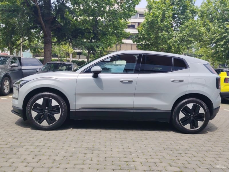 Volvo Ex30 E60 Core Aut 2025 - Imagen 4 de 16