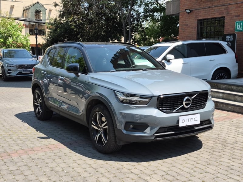 Volvo Xc40 T4 Fwd Momentum 2.0 2021 - Imagen 3 de 16