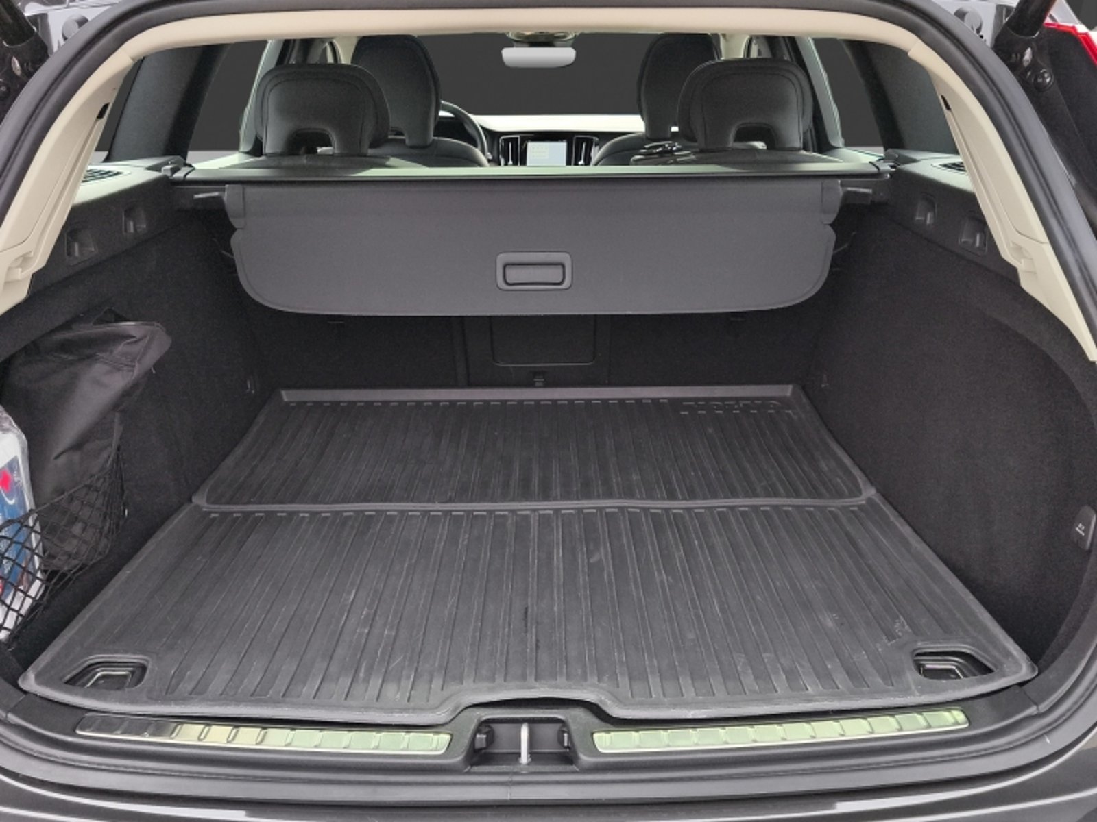Volvo V60 Cc Ii B5 4x4 2.0 Aut 2023 - Imagen 20 de 20