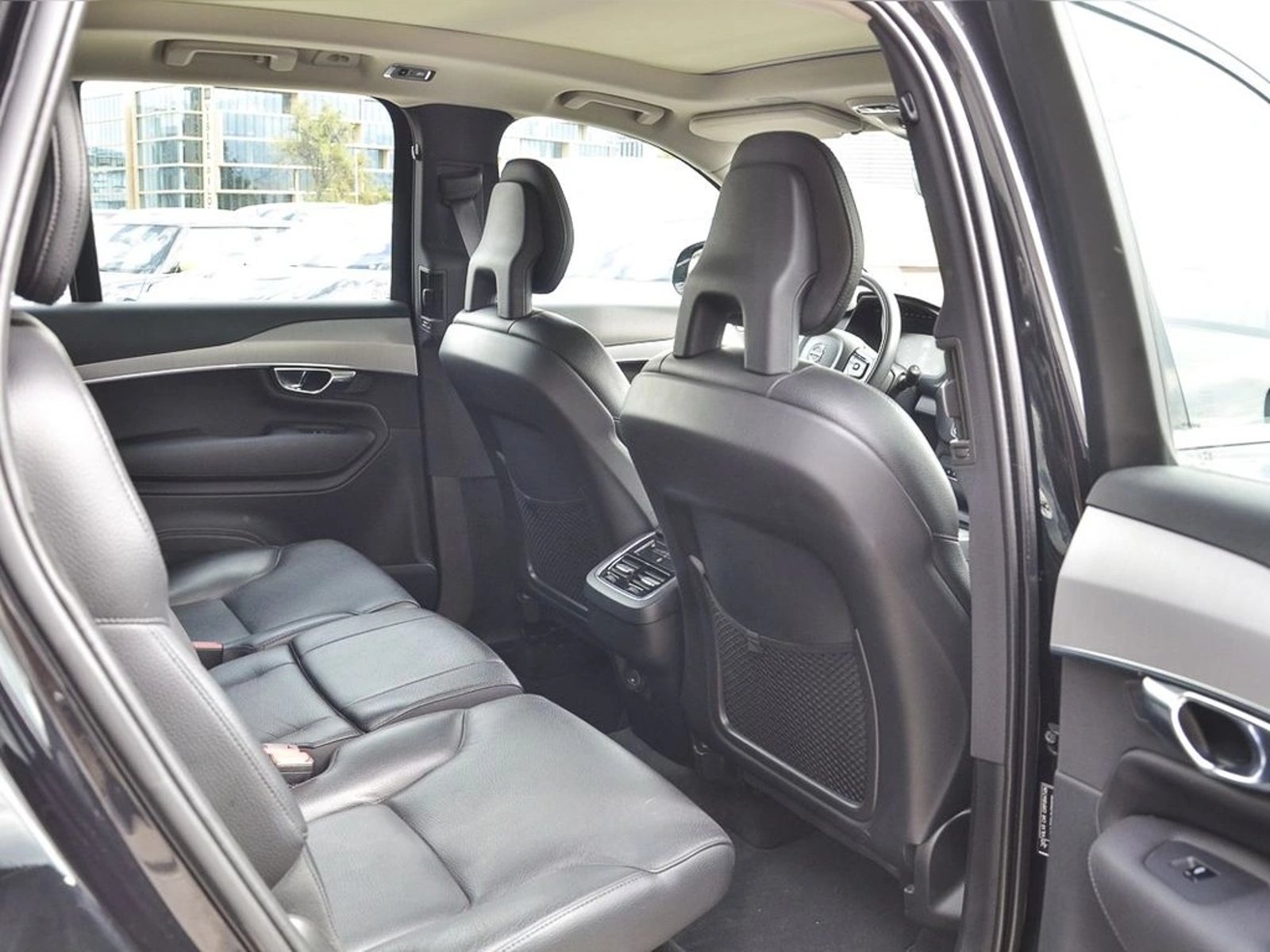 Volvo XC90 2.0 B6 MOMENTUM 4X4 AT 5P 2022 - Imagen 6 de 13