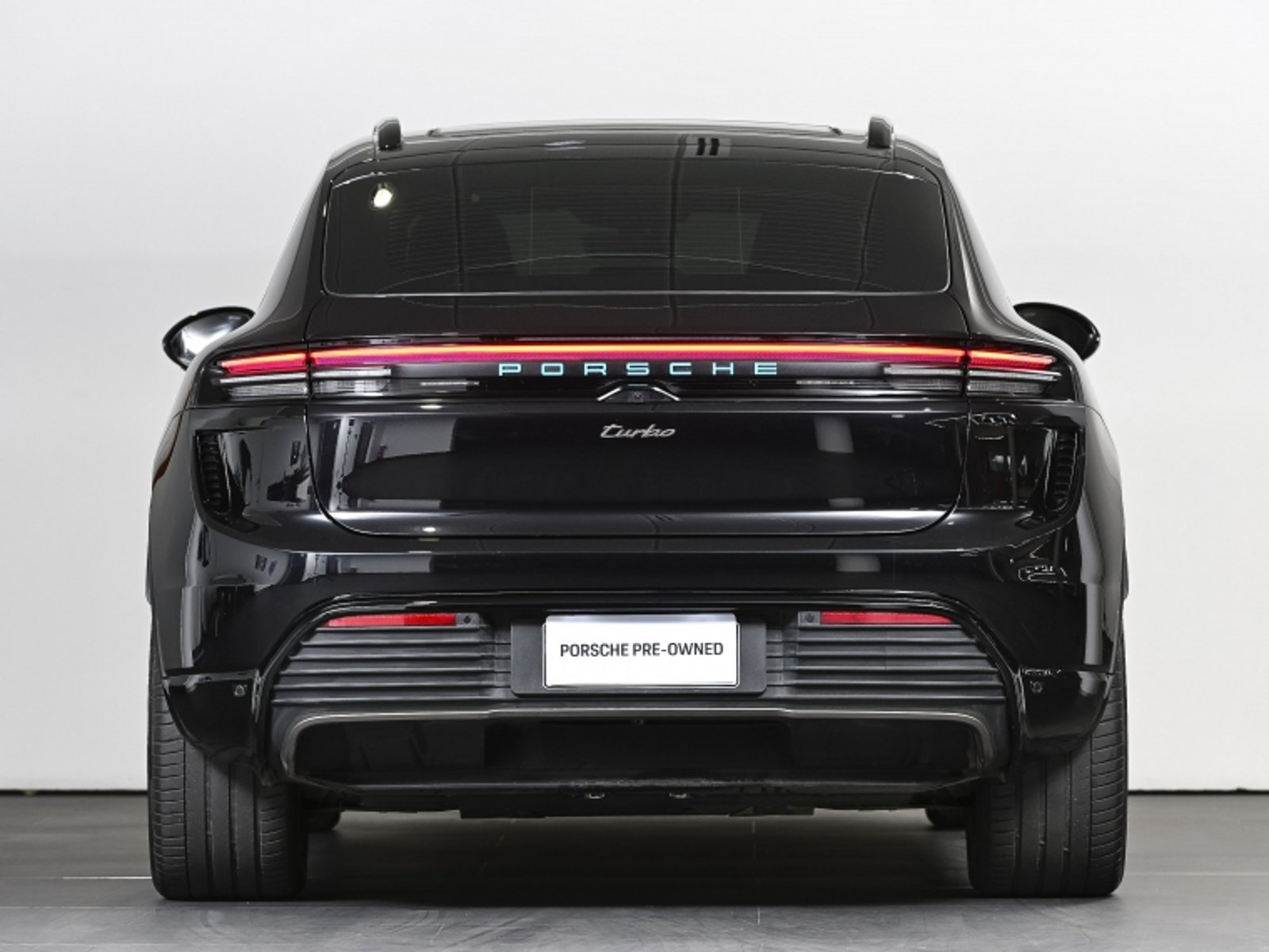 Porsche Macan Turbo Electric 2024 - Foto 5 de 20