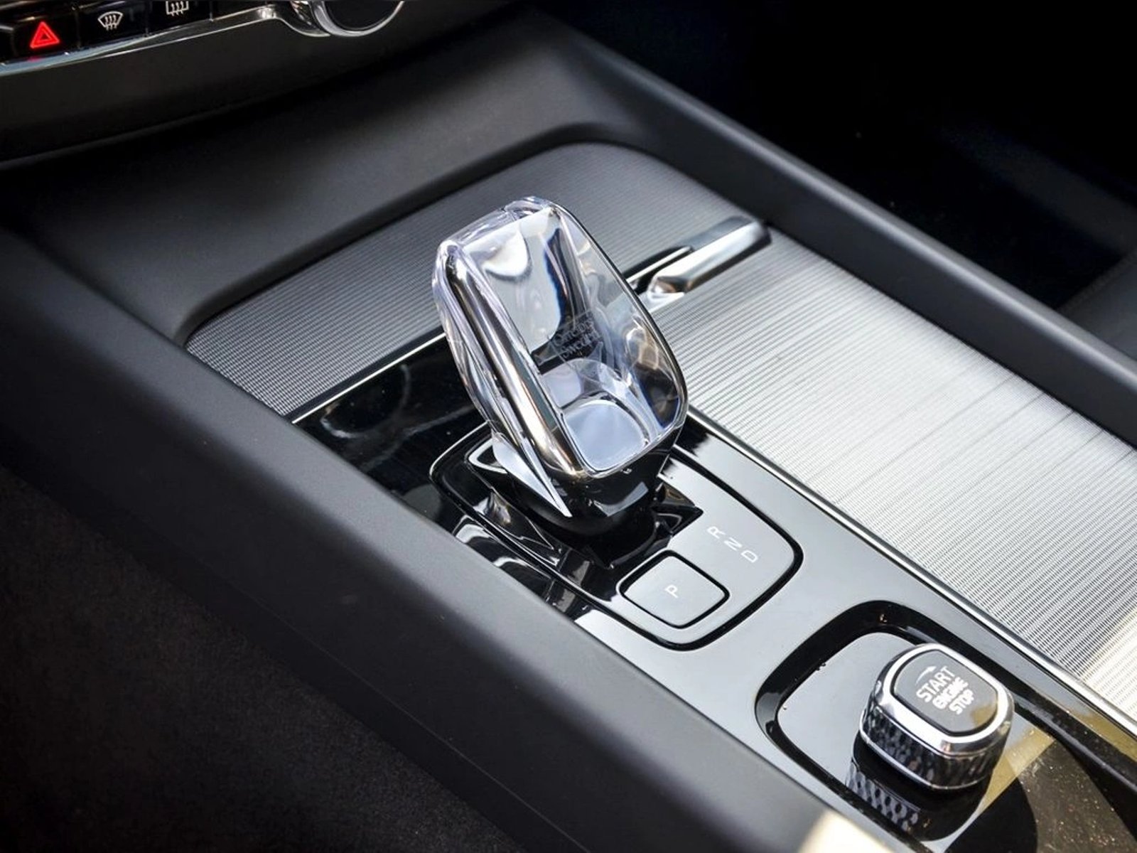 Volvo XC60 T8 RECHARGE 4X4 2.0 AUT 2025 - Imagen 15 de 20