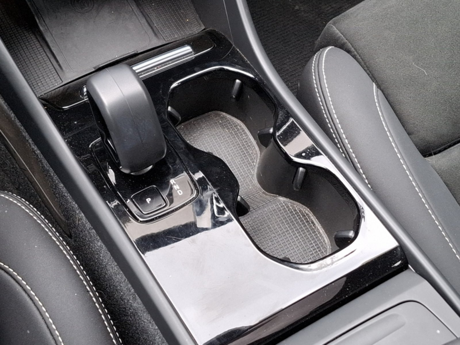 Volvo C40 P8 Recharge 2023 - Imagen 13 de 20